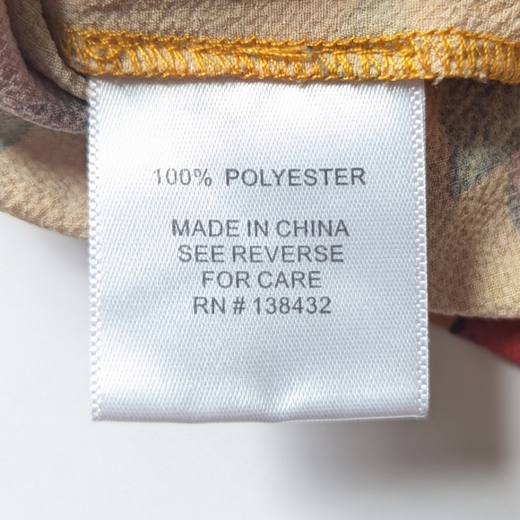 Modcloth V-Neck Red Apple Print Orange Short Tie Sleeve Blouse Size Large EUC - Picture 9 of 9